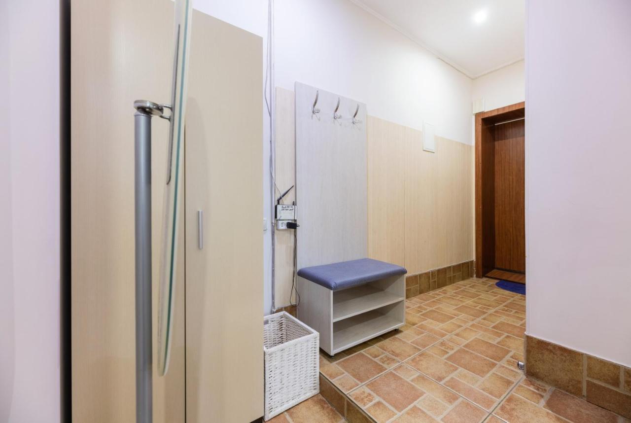 На Палаце Спорта Apartment Kiev Luaran gambar