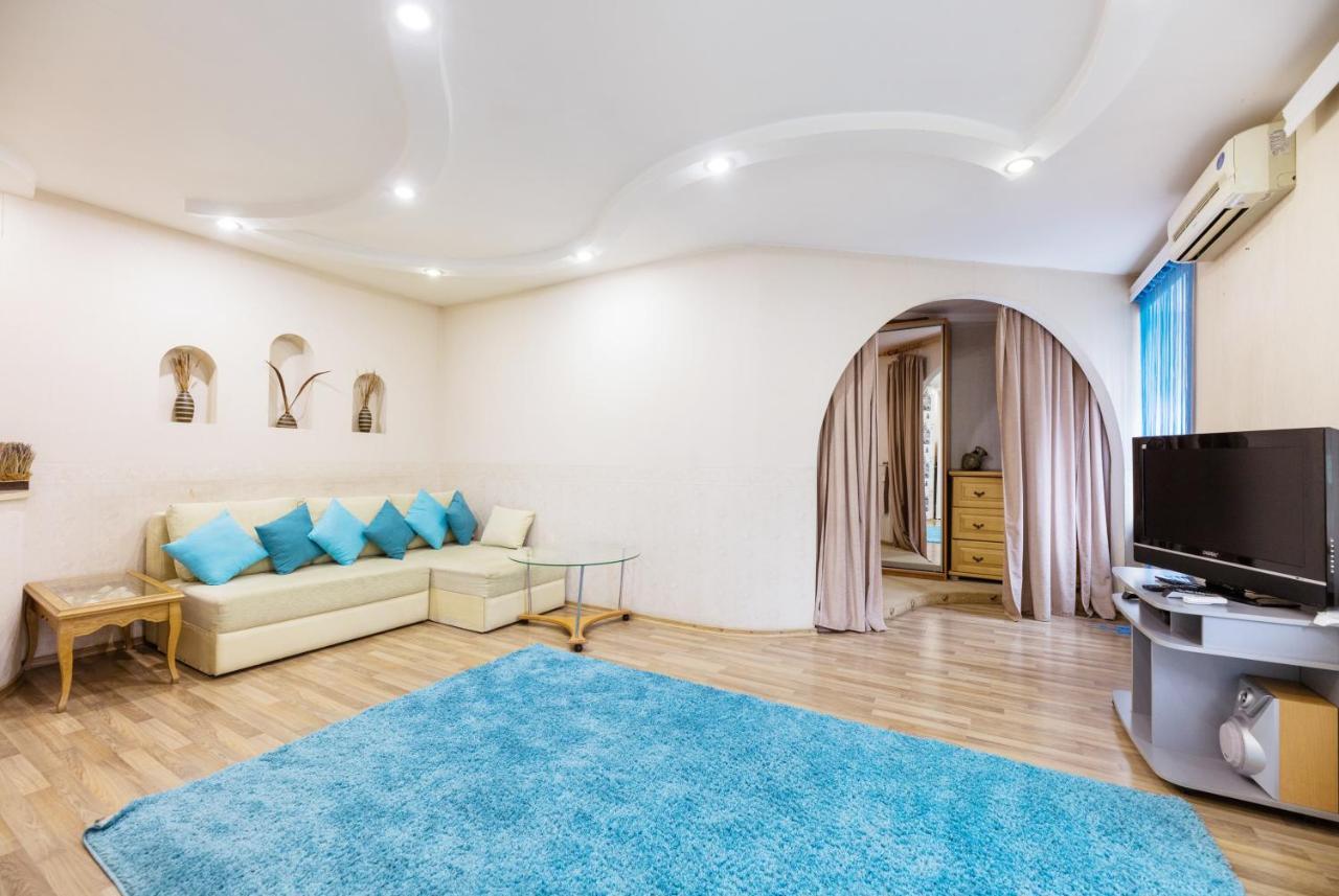 На Палаце Спорта Apartment Kiev Luaran gambar